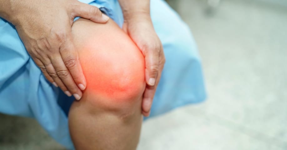 Bursitis de rodilla: cómo influye tu hígado en la inflamación articular