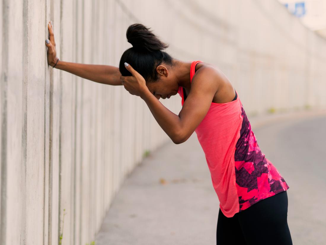 Por qué me mareo al caminar o al mover la cabeza