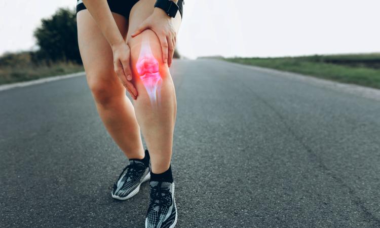 ¿Por Qué el Dolor en la Rodilla No Desaparece