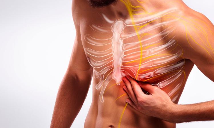 ¿Por qué tienes dolor al respirar? Causas musculoesqueléticas y viscerales