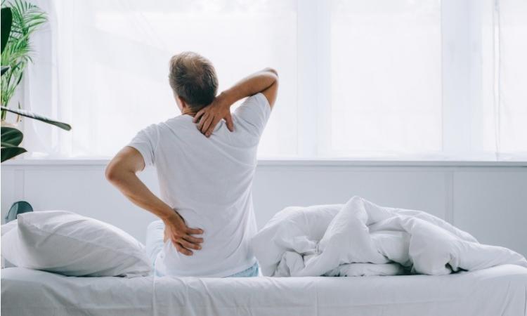 Rigidez lumbar matutina: relación con el colon y el estrés crónico